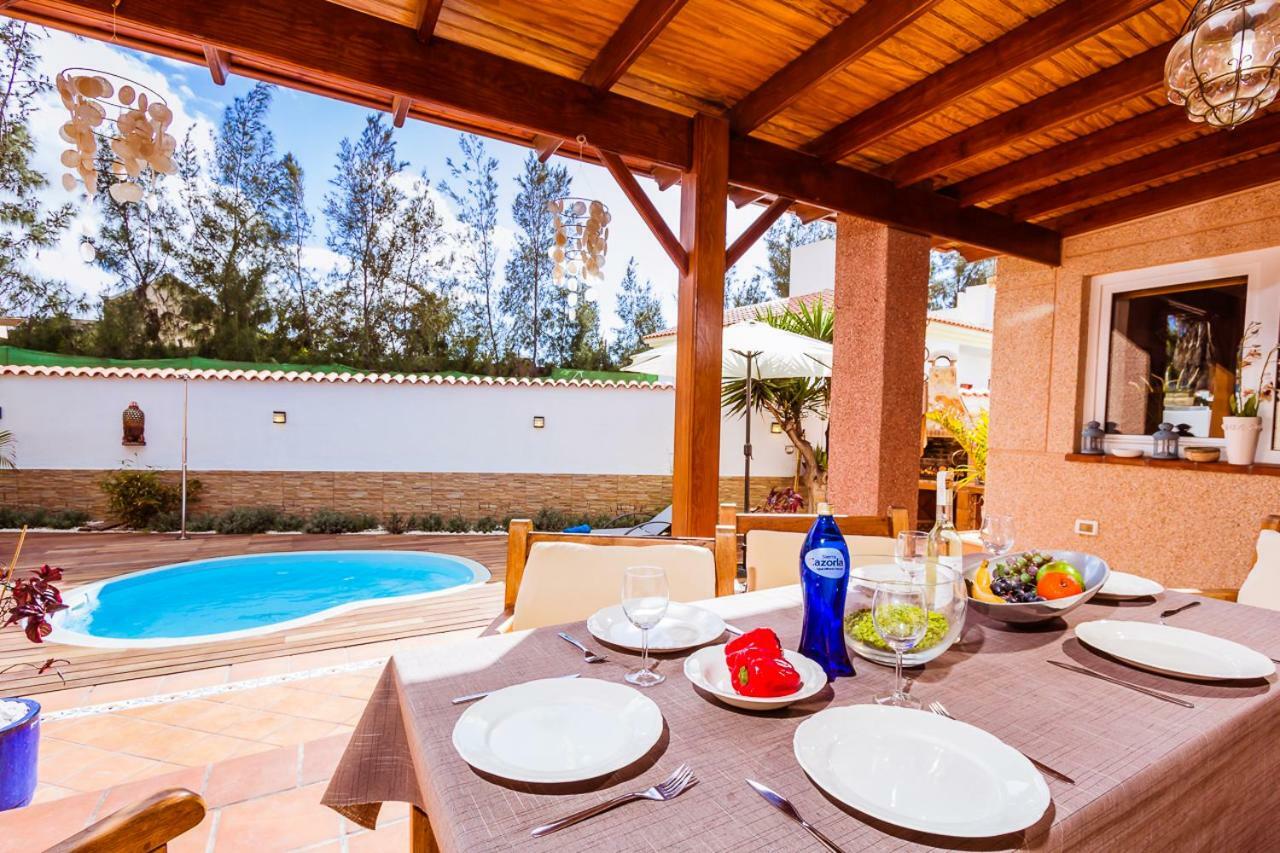 Villa Hibiscus Centrum Corralejo Beach Private Pool Family ภายนอก รูปภาพ
